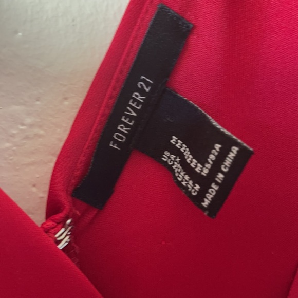 Red Dress F21 M 🌹🌹❤️❤️❤️ - Picture 3 of 4